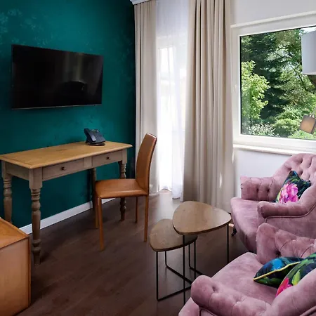 The Rose By Goeres فندق