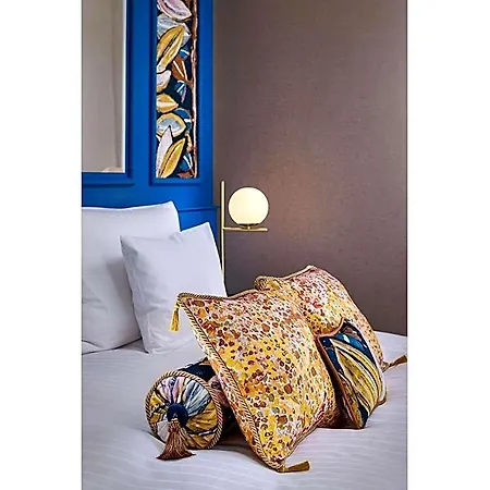 The Rose By Goeres Hotel