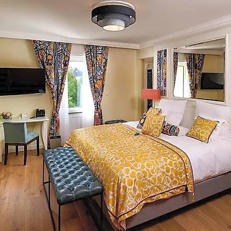 The Rose By Goeres Hotel