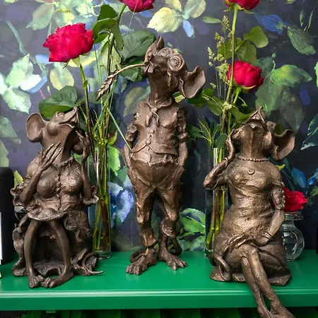 The Rose By Goeres Hotel