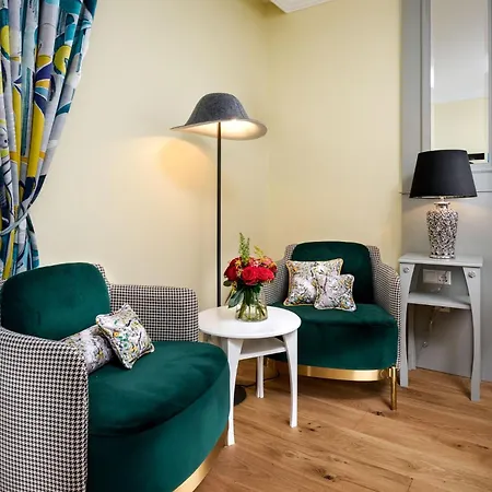 The Rose By Goeres * Luxembourg By