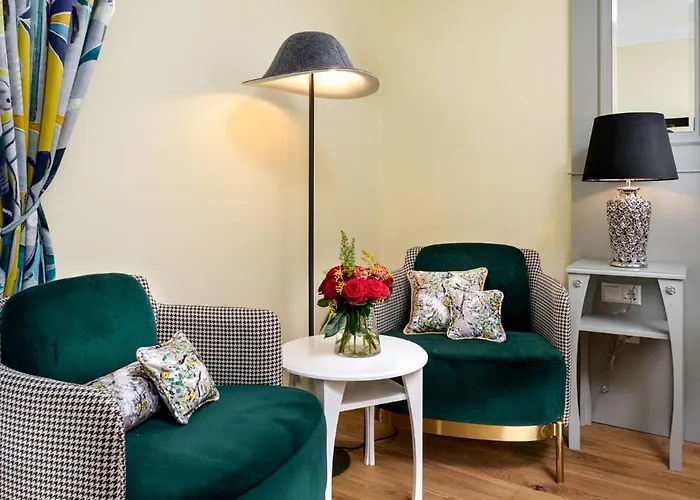 The Rose By Goeres * Luxemburgo